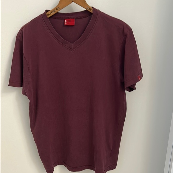 Levi’s Red Tab V-Neck T-Shirt Burgundy Washed Vintage Look Men’s XL - Picture 1 of 6